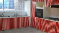 Kitchen - 16 square meters of property in East London