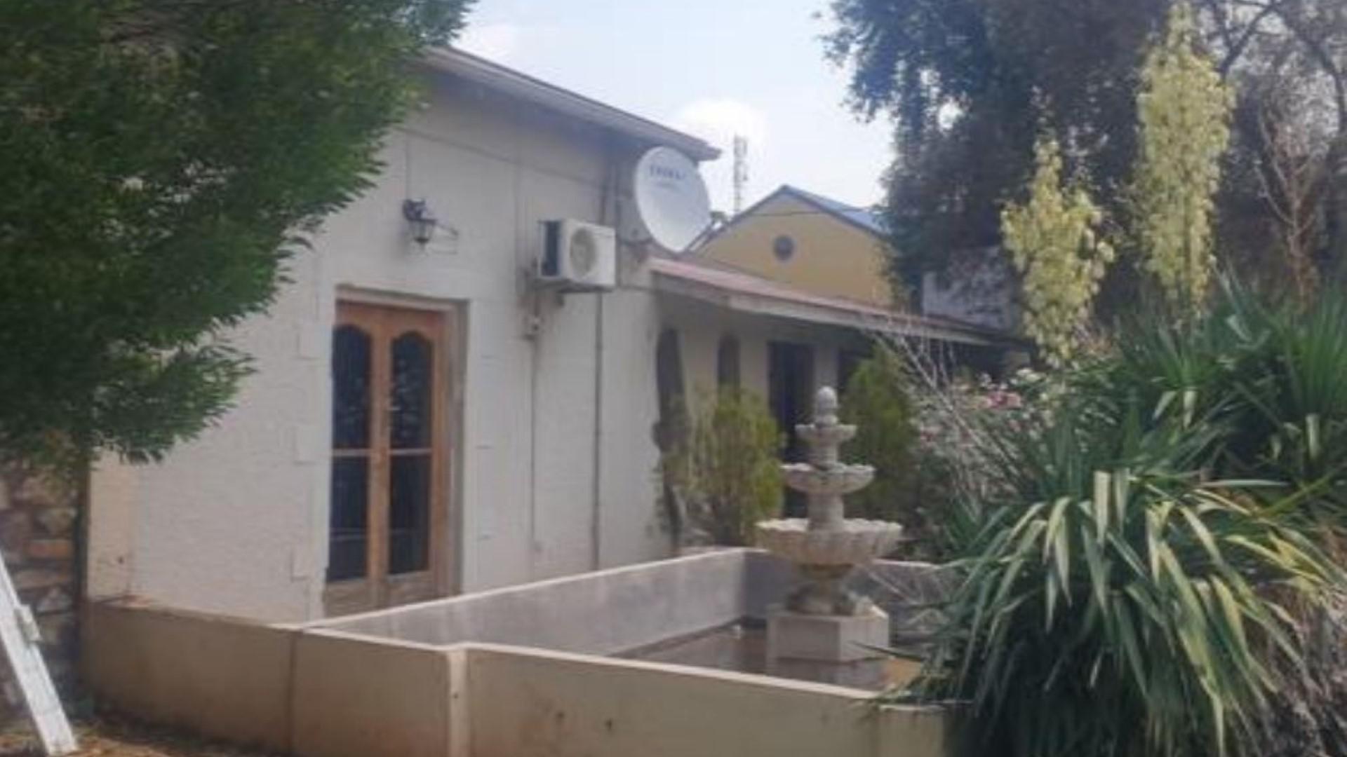 Front View of property in Smithfield