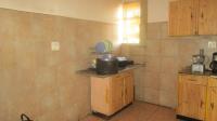 Kitchen - 13 square meters of property in Selection park