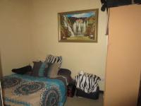 Bed Room 1 - 8 square meters of property in Birchleigh
