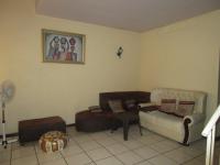 Lounges - 24 square meters of property in Birchleigh