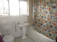 Bathroom 1 - 5 square meters of property in Birchleigh