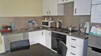 Kitchen - 7 square meters of property in Albertsdal