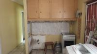 Kitchen - 10 square meters of property in Camelot