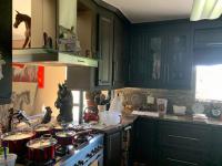 Kitchen of property in Evander
