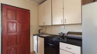 Kitchen - 6 square meters of property in Cosmo City