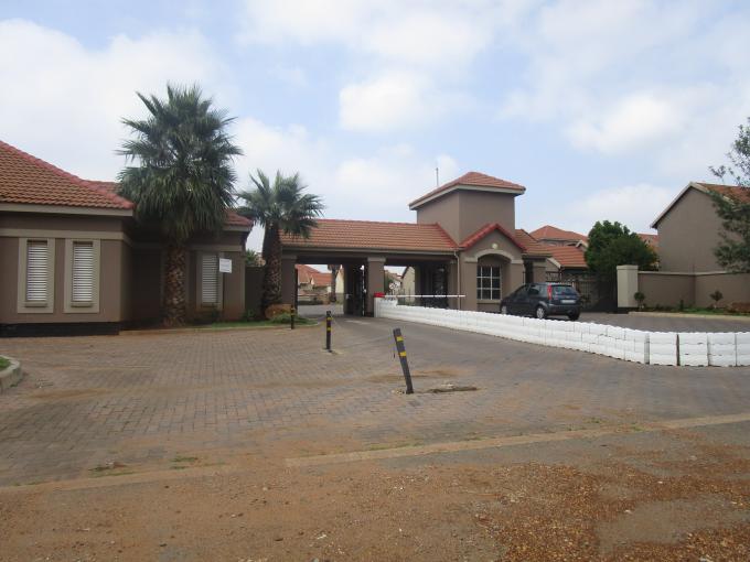 3 Bedroom Sectional Title for Sale For Sale in Vanderbijlpark - Home Sell - MR189065