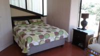 Bed Room 1 - 21 square meters of property in Amanzimtoti 