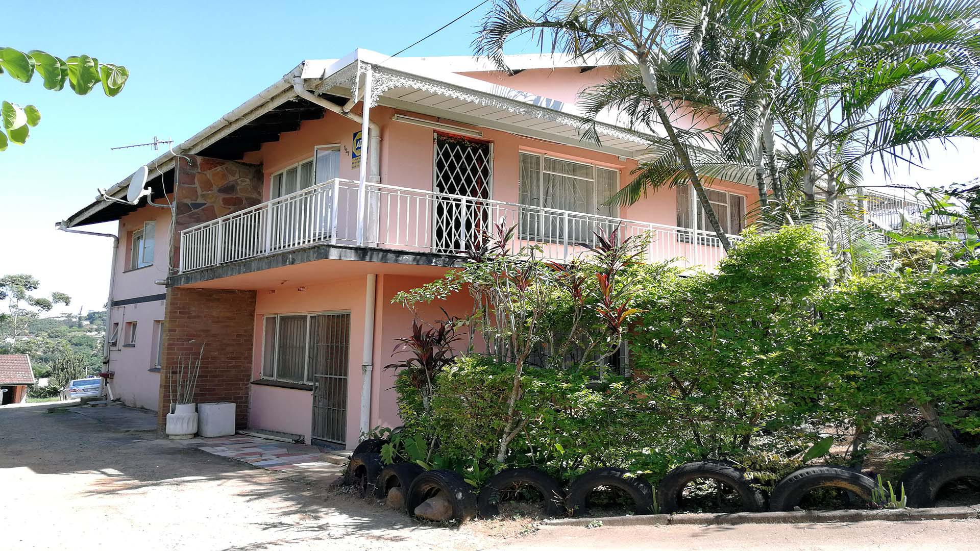 Front View of property in Clare Hills