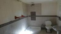 Bathroom 3+ of property in Vaalmarina