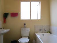 Bathroom 1 of property in Whitney Gardens