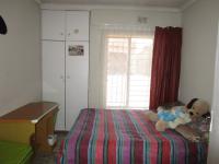 Bed Room 1 - 11 square meters of property in Birchleigh North