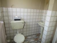 Main Bathroom - 5 square meters of property in Birchleigh North