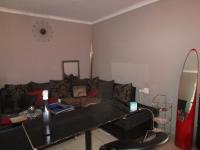 Lounges - 35 square meters of property in Birchleigh North