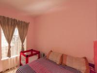 Bed Room 1 - 7 square meters of property in Kempton Park