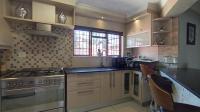 Kitchen - 15 square meters of property in Montana Park