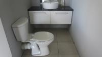 Guest Toilet - 5 square meters of property in Sparrebosch