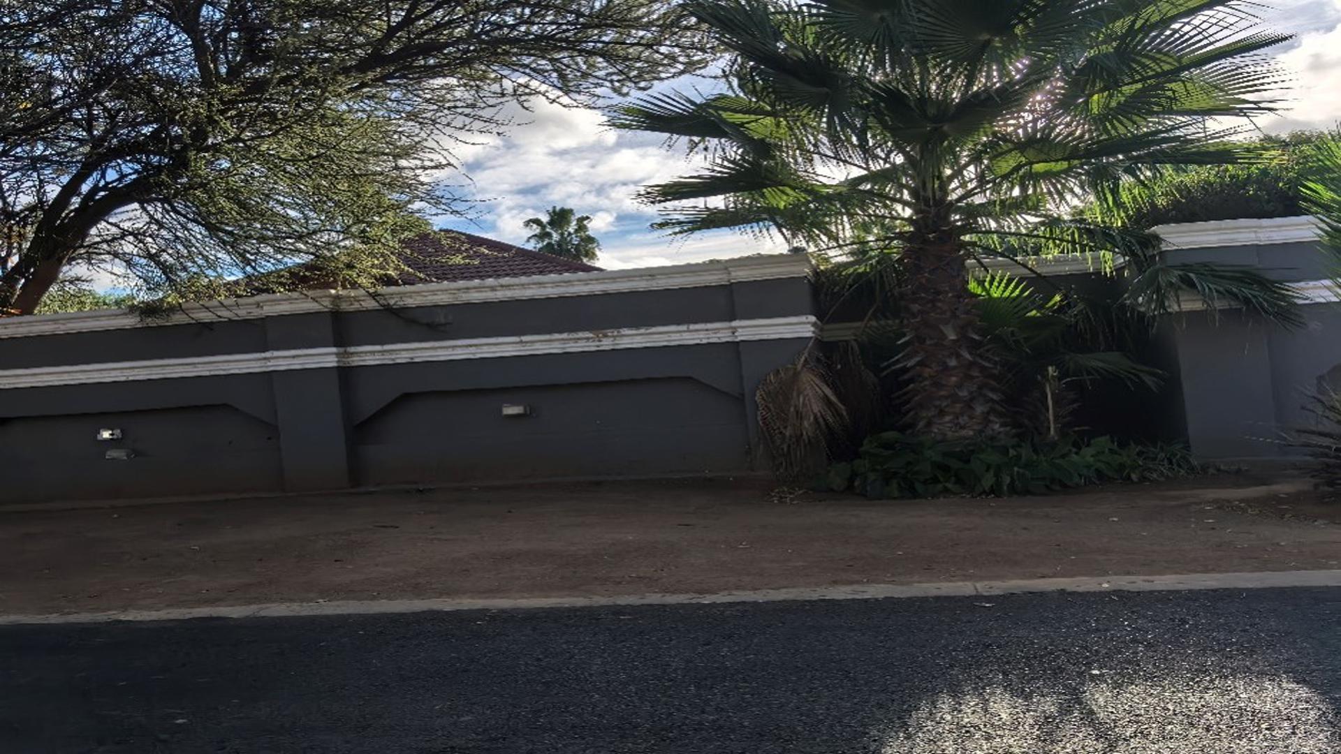 Front View of property in Mmabatho