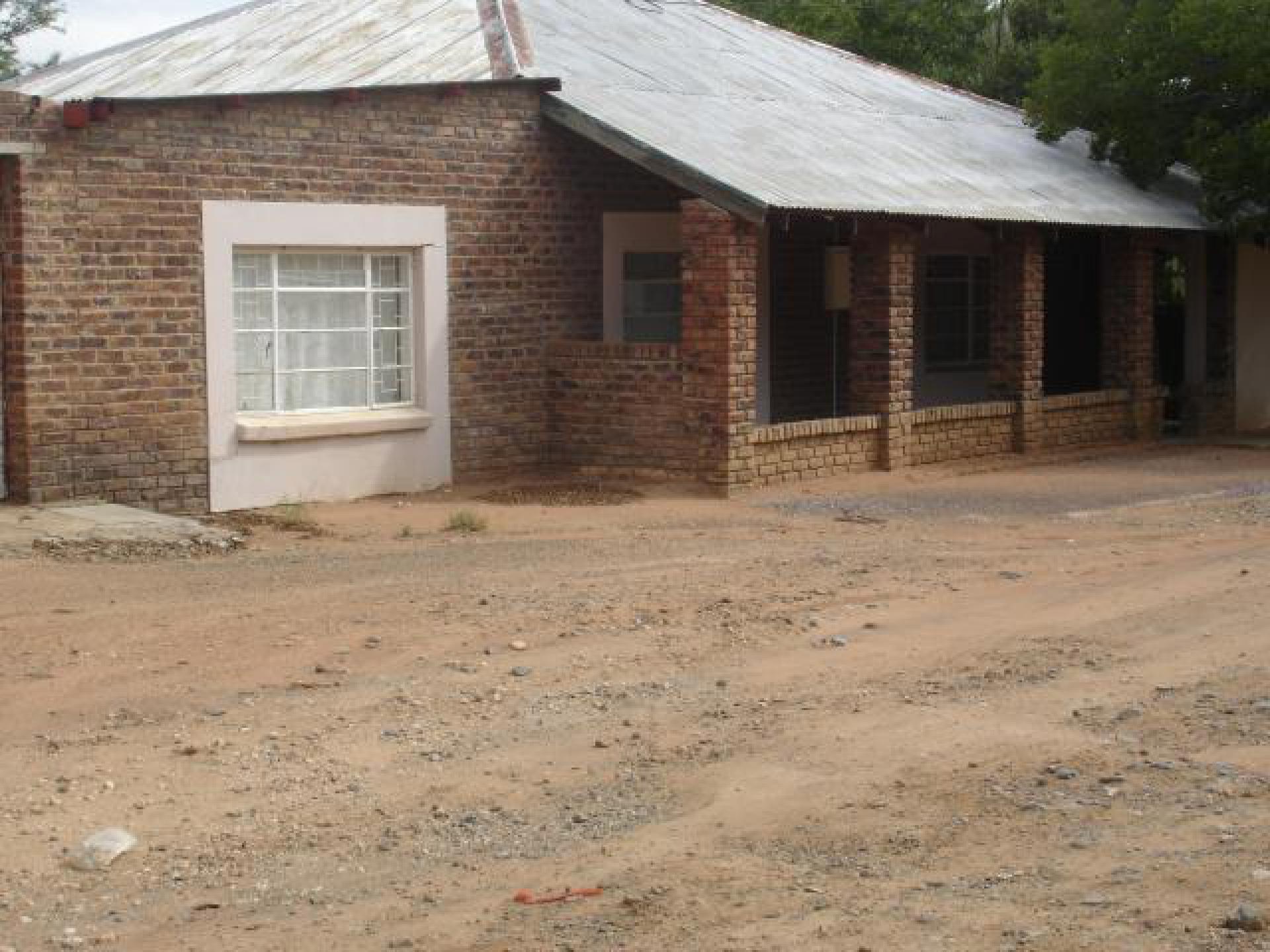 Front View of property in Hopetown