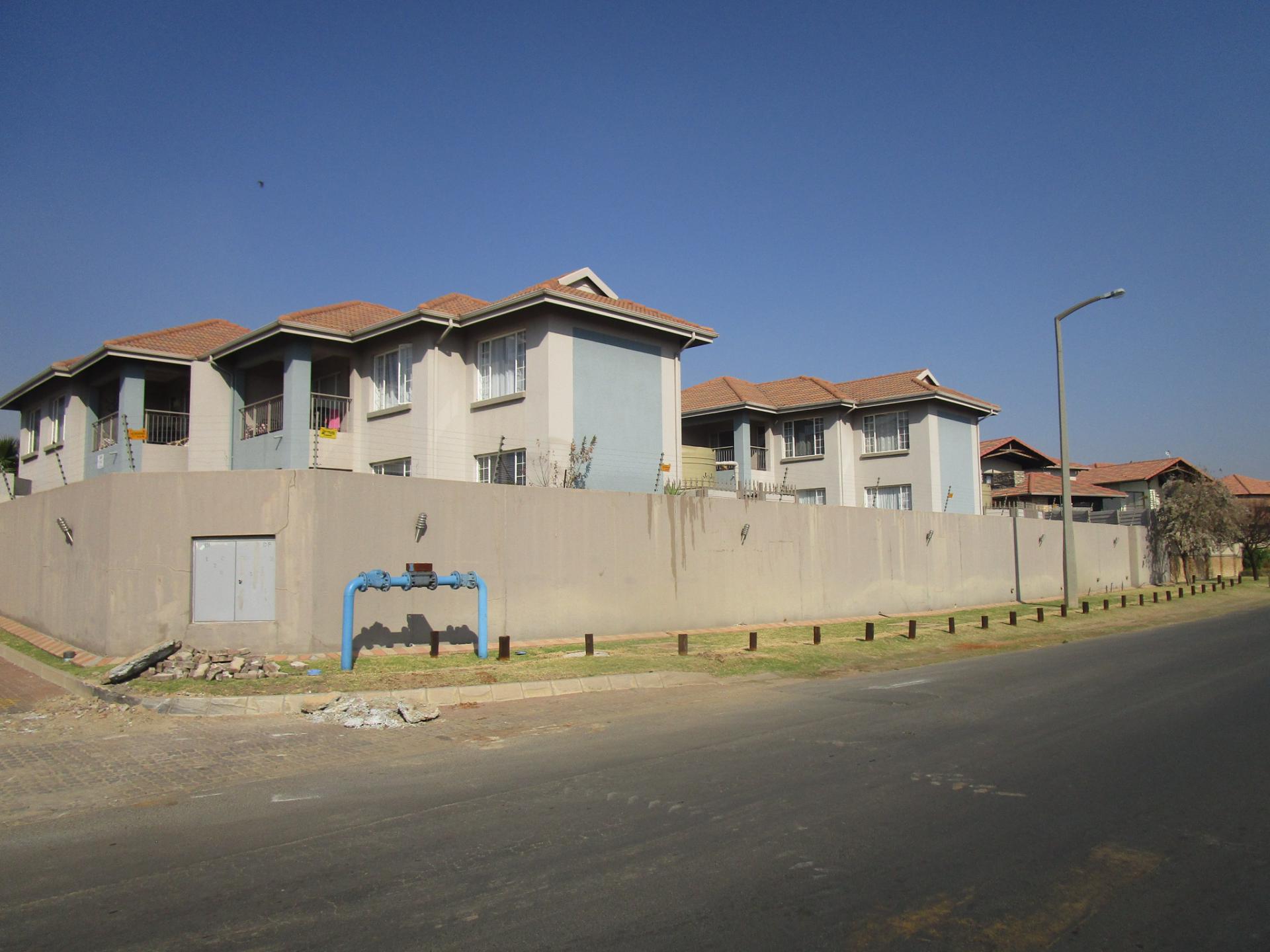 Front View of property in Crystal Park
