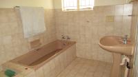 Bathroom 1 - 11 square meters of property in Carletonville