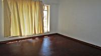 Bed Room 1 - 14 square meters of property in Greenhills