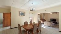 Dining Room - 30 square meters of property in Grantham Park