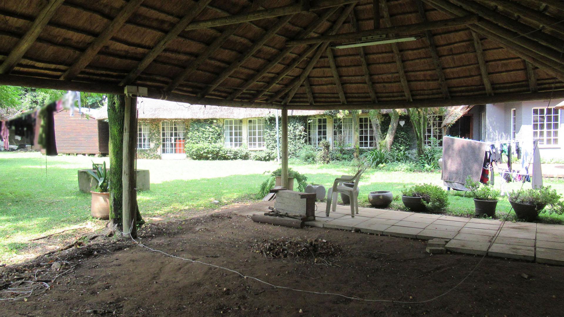 Entertainment - 18 square meters of property in Buccleuch