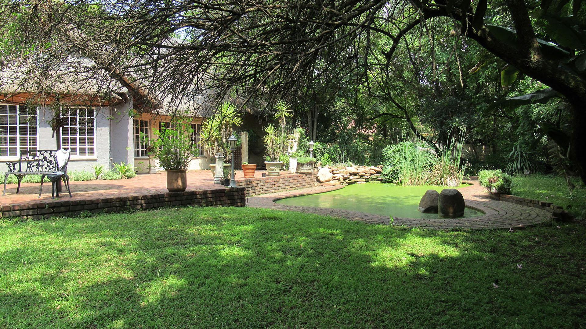 Entertainment - 18 square meters of property in Buccleuch