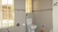Bathroom 1 - 9 square meters of property in Buccleuch
