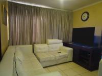 Lounges - 11 square meters of property in Protea Glen