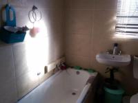 Bathroom 1 - 6 square meters of property in Protea Glen
