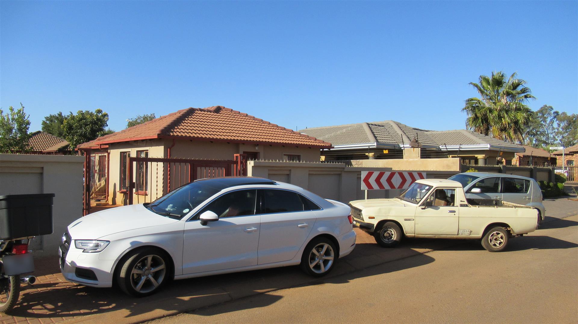 Front View of property in The Orchards