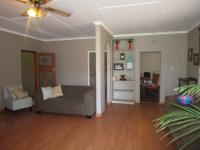 Lounges - 40 square meters of property in Henley-on-Klip