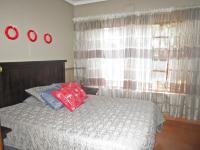 Bed Room 2 - 11 square meters of property in Henley-on-Klip