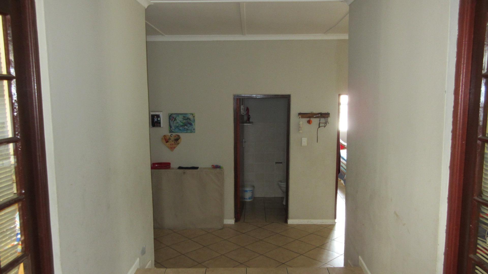 Spaces - 24 square meters of property in Bot River
