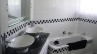 Main Bathroom - 12 square meters of property in Pennington