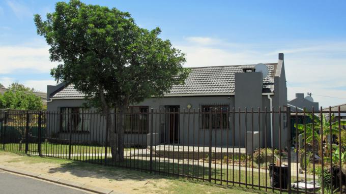 3 Bedroom House for Sale For Sale in Kraaifontein - Home Sell - MR191617