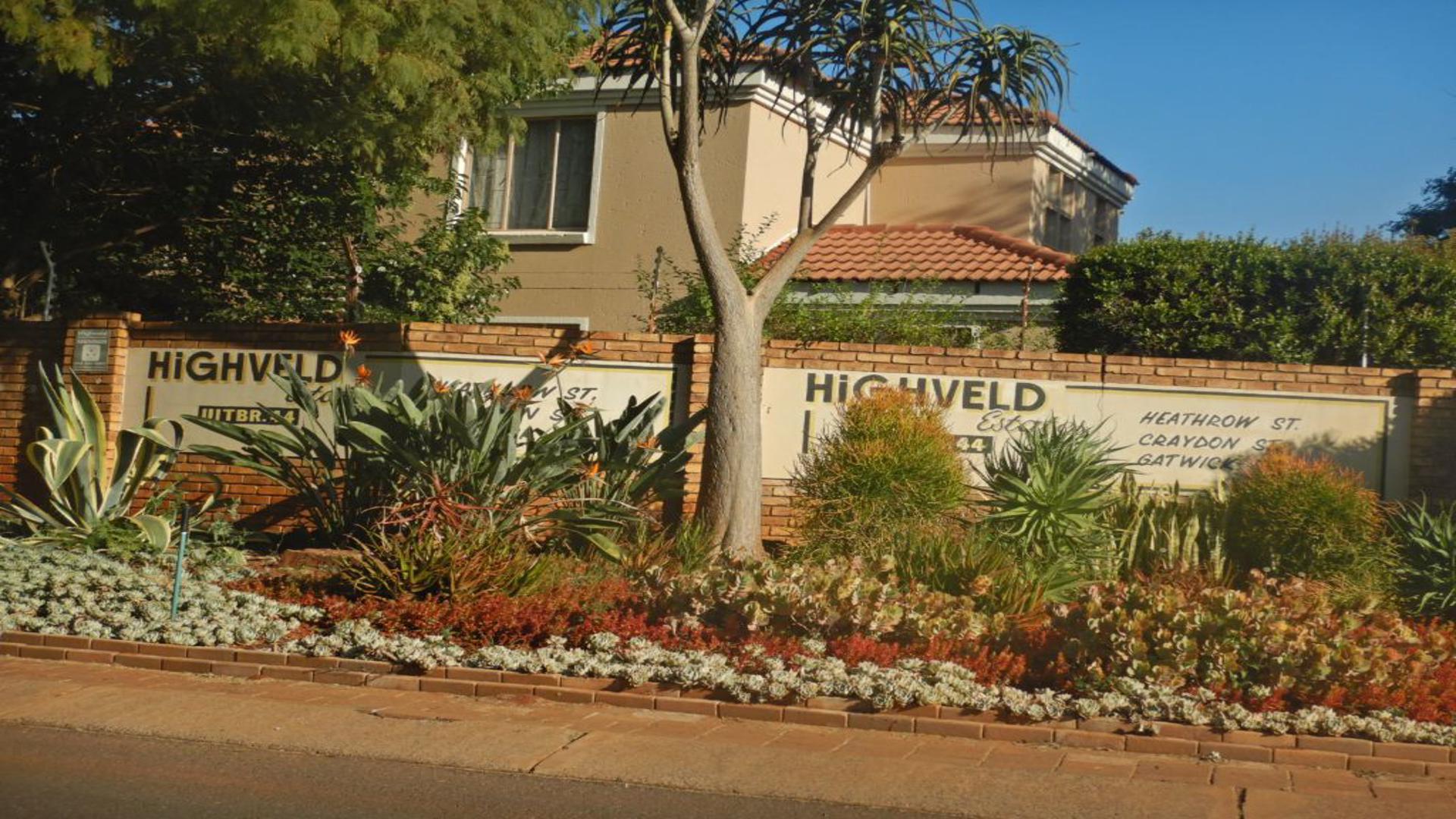Front View of property in Highveld
