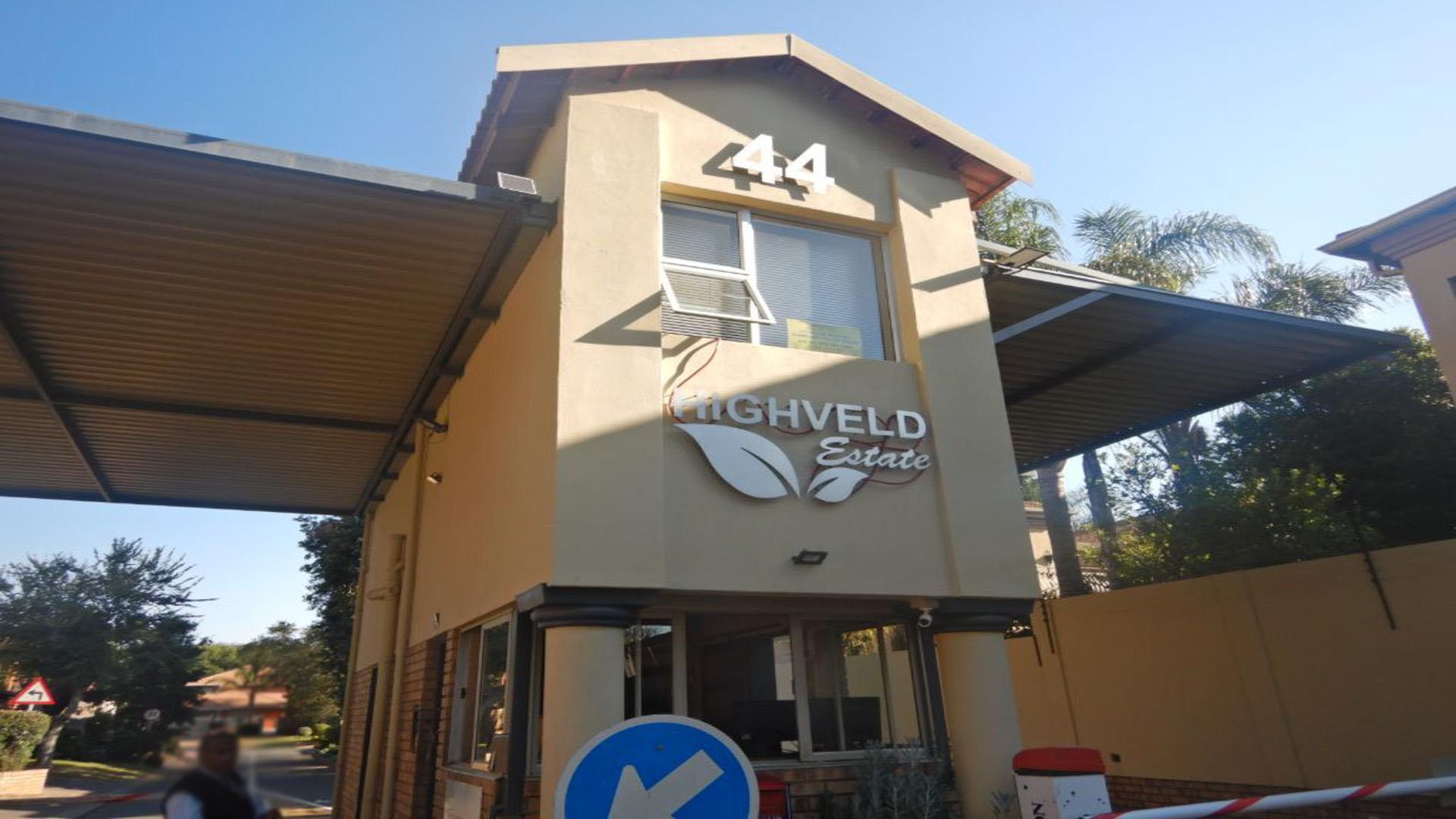 Front View of property in Highveld