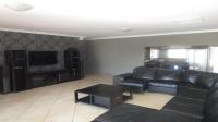 Lounges - 47 square meters of property in Walkerville