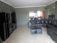 Lounges - 47 square meters of property in Walkerville