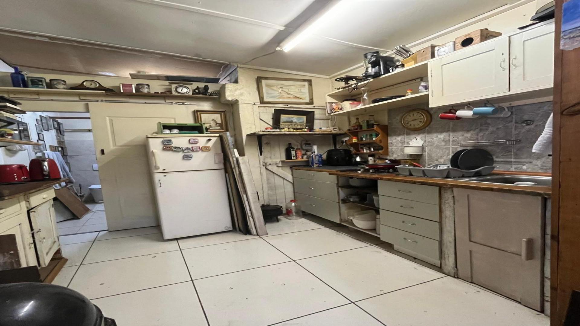 Kitchen of property in Noordhoek (Bloemfontein)