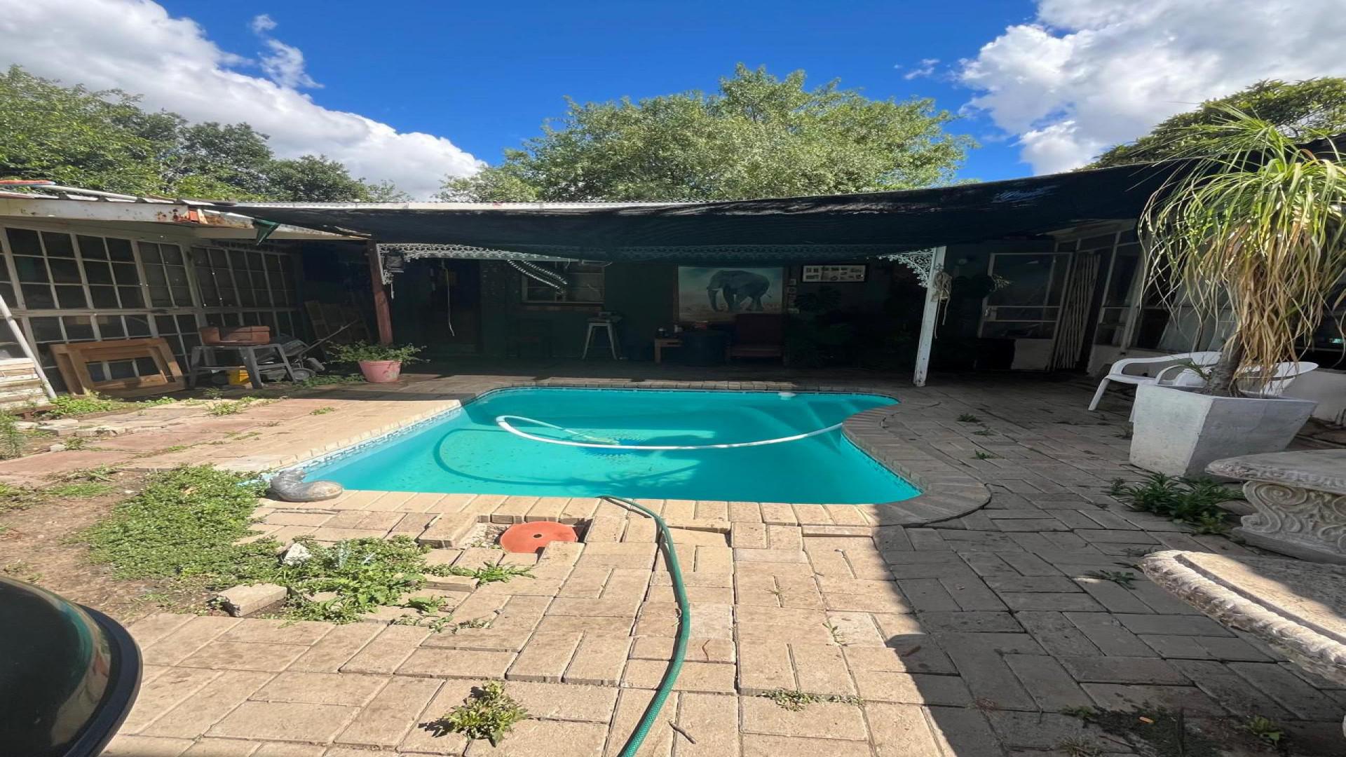 Backyard of property in Noordhoek (Bloemfontein)