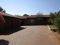 3 Bedroom 2 Bathroom House for Sale for sale in Roodekrans