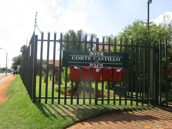 2 Bedroom Sectional Title for Sale For Sale in Kempton Park - Home Sell - MR192039