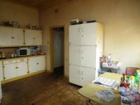Kitchen - 26 square meters of property in South Crest
