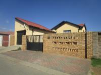 2 Bedroom 2 Bathroom House for Sale for sale in Diepkloof