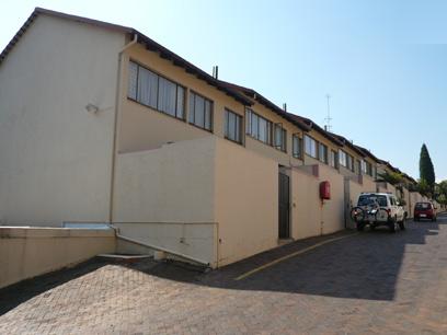 3 Bedroom Duplex for Sale For Sale in Waterkloof - Home Sell - MR19238