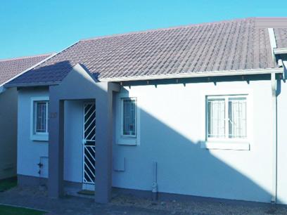 2 Bedroom Simplex for Sale For Sale in Modderfontein - Private Sale - MR19250